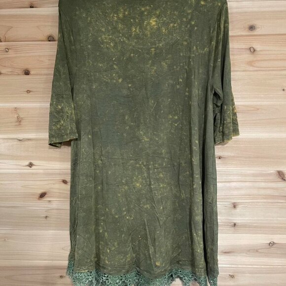 Green Lace Trim Top Boho - Hayden LA - Picture 4 of 4